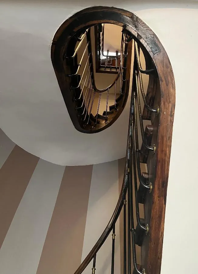 Lägenhet Maisonzen Paris