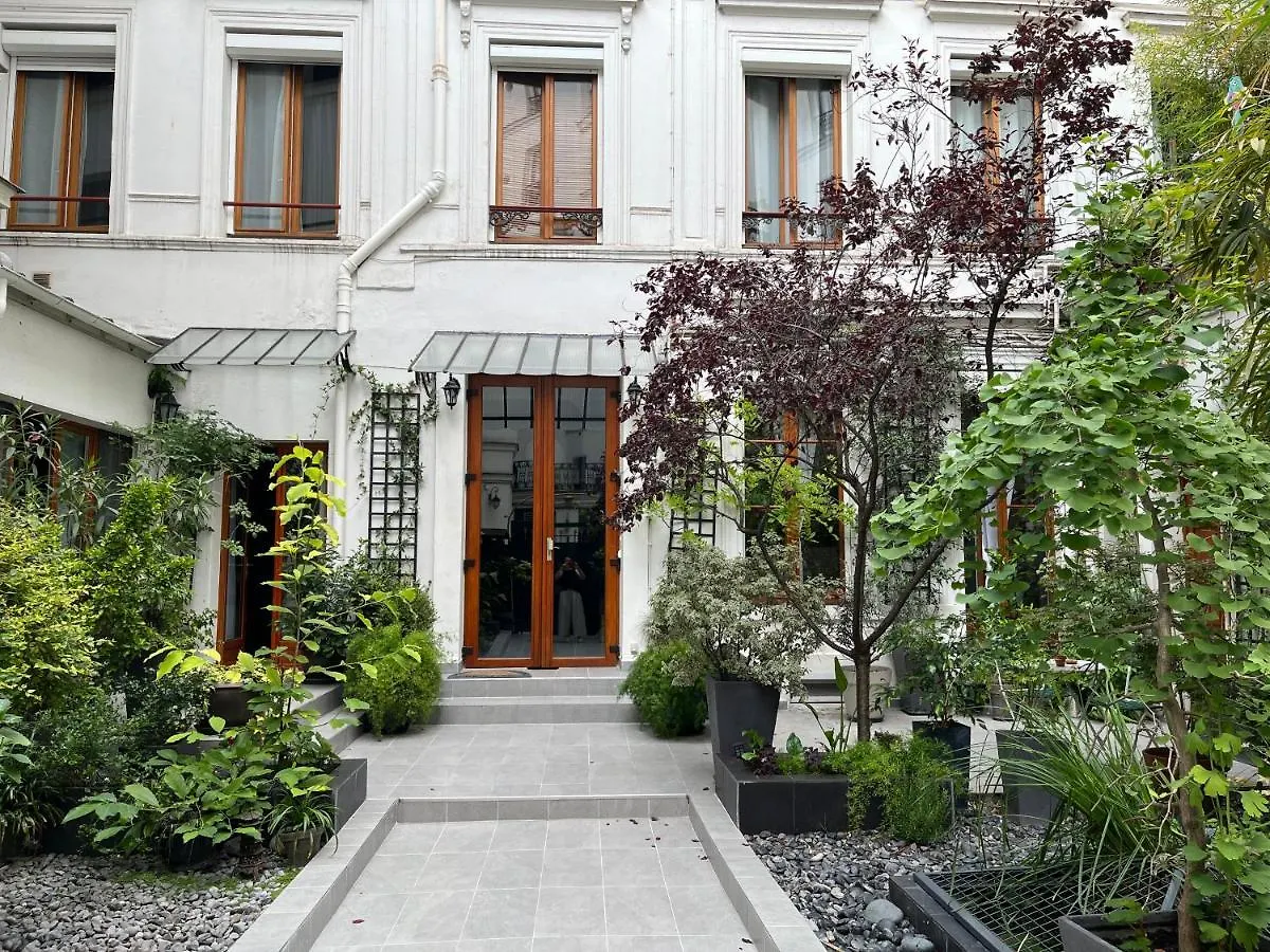Apartament Maisonzen Paryż