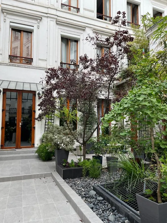 Apartament Maisonzen Paryż